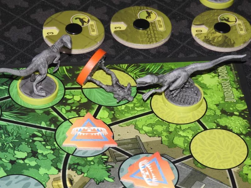 Unmatched: Jurassic Park &ndash; InGen vs Raptors NMG01586 фото
